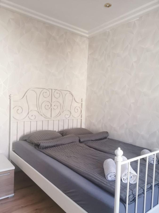 Beautiful, Spacious And Cheap Apartment Wina Bagian luar foto