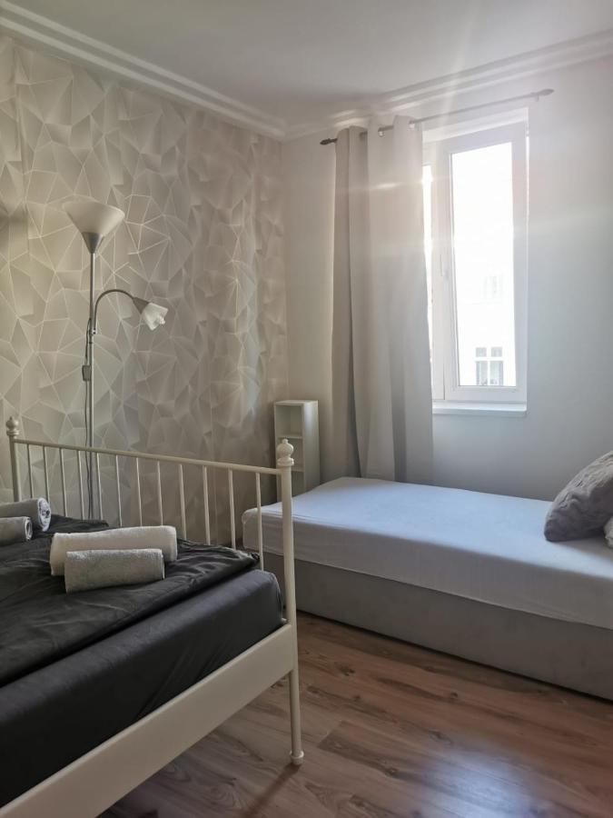 Beautiful, Spacious And Cheap Apartment Wina Bagian luar foto